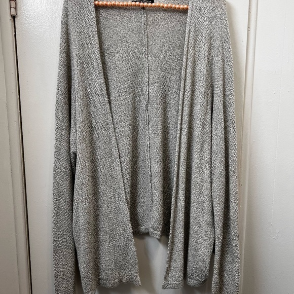 Brandy Melville Women's Heather Gray Open Front Knit Cardigan Sweater One Size - Picture 6 of 6